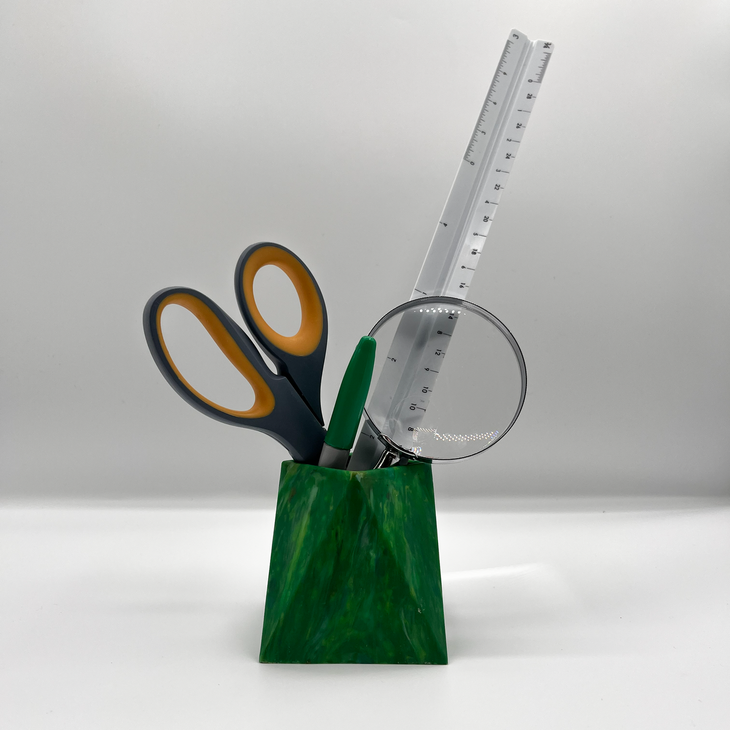 Bouy Pen Stand